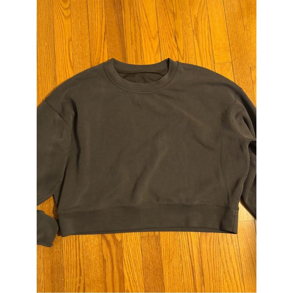 Lululemon Ribbed Softreseme Perfectly Oversized Cropped Crew Espresso Size M - Picture 2 of 4